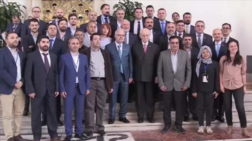 Редакторы АА посетили парламент Турции