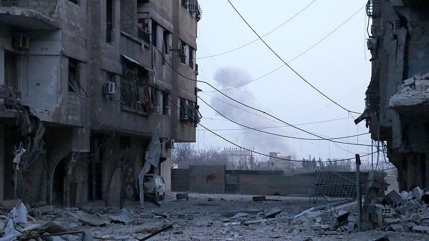ادامه حملات رژیم اسد به مناطق تحت محاصره در حومه دمشق