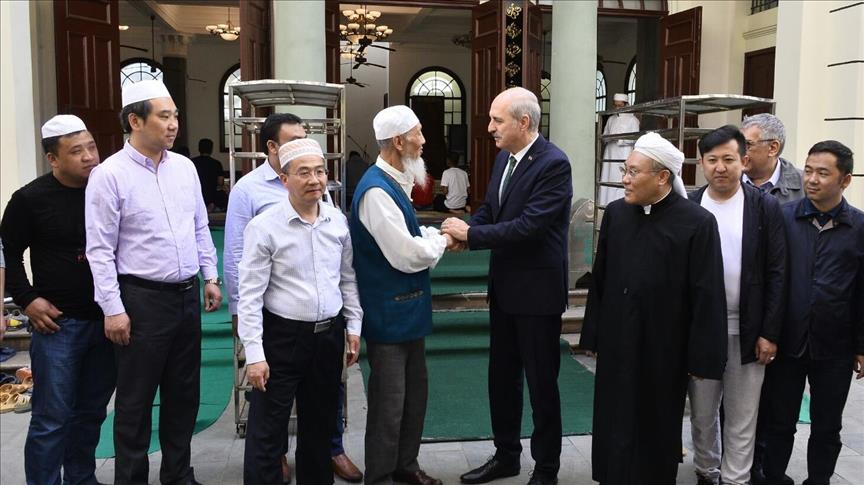 Kurtulmus invite les musulmans de Chine à étudier l'islam en Turquie