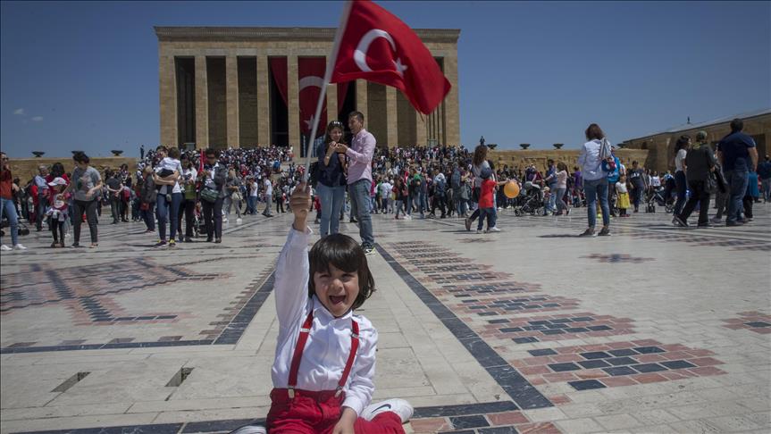 Turquía conmemora el Día de la Soberanía Nacional y del Niño