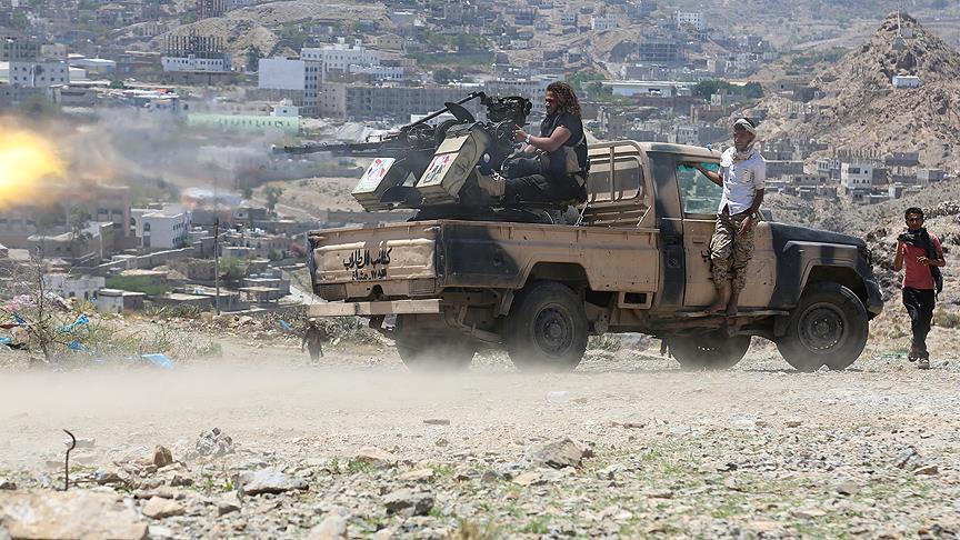 اشتباكات عنيفة بين قوات حكومية ومسلحين في تعز اليمنية 