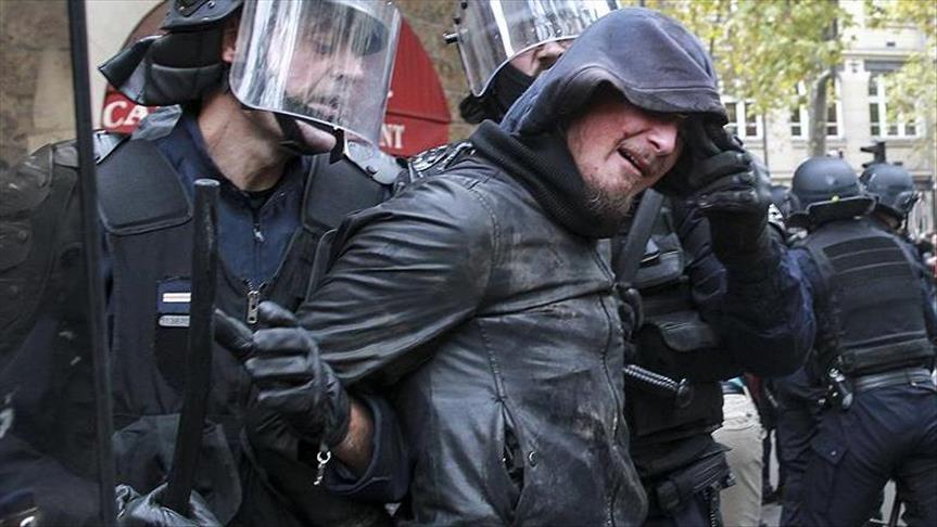 Policía francesa realizó operaciones de seguridad en dos universidades