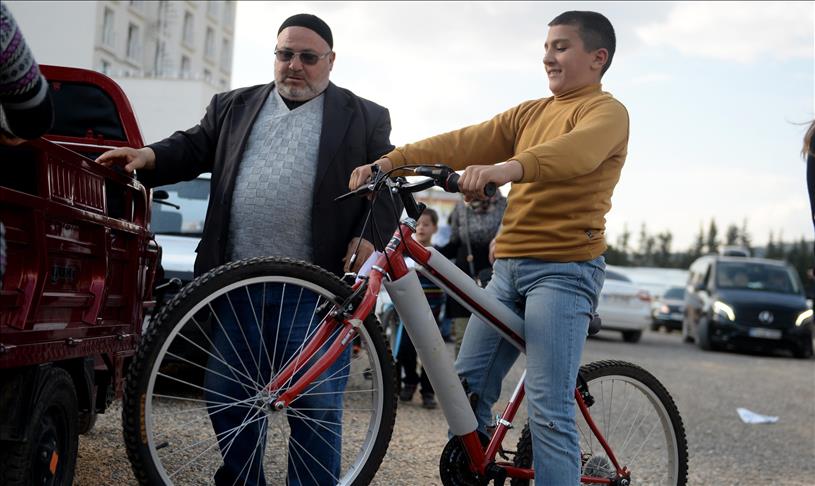 Turska: Djeci roditelja koji su prestali pušiti na poklon bicikl