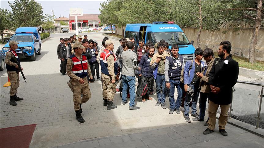 Over 120 undocumented migrants held in Turkey 