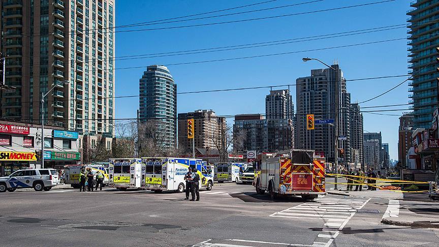 Van mows down pedestrians in Toronto, killing ten