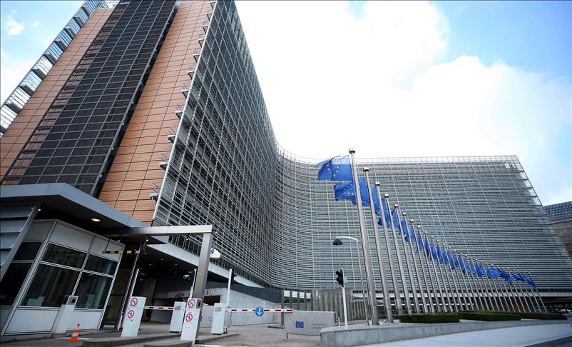 EU urges online platforms to fight disinformation