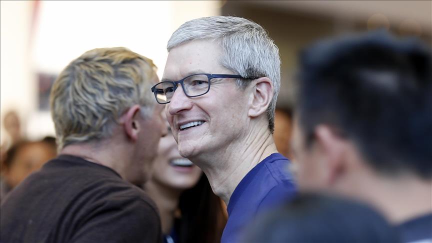 El CEO de Apple se reunió con Trump para hablar sobre comercio