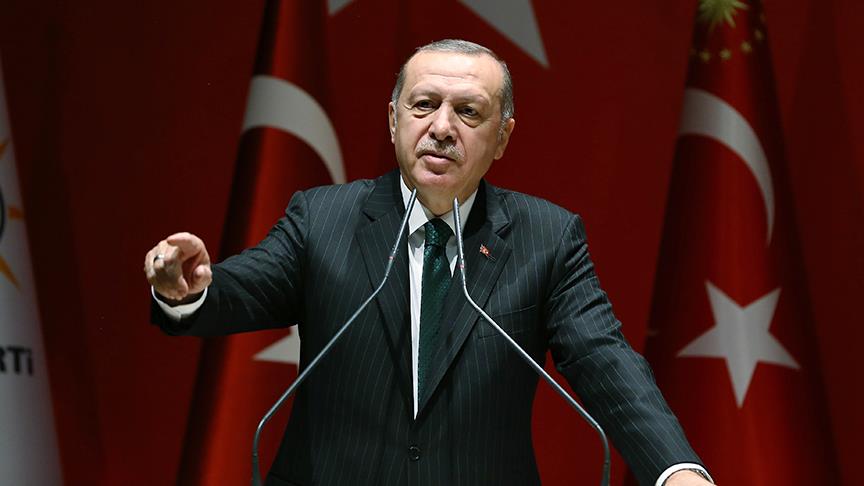 Cumhurbaşkanı Erdoğan: Diktatör görmek isteyen zorla parti değiştirtenlere bakmalı
