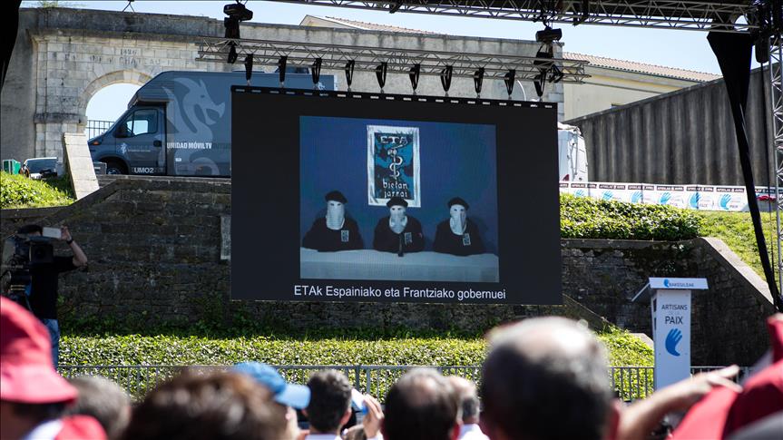 La organización terrorista española ETA anunció su disolución