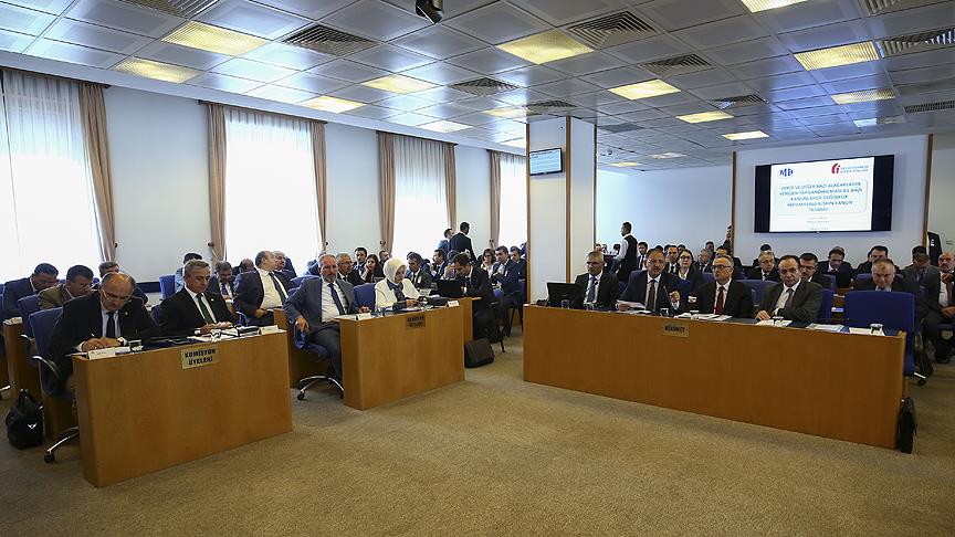 İmar barışı, borçlara yapılandırma, emekliye ikramiye tasarısı komisyondan geçti