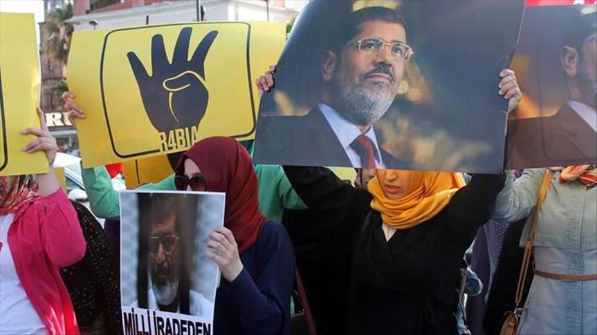 لحل الأزمة بمصر.. "يوسف ندا" يدعو الإخوان لمطالبة مرسي بالتنازل عن "الشرعية" 