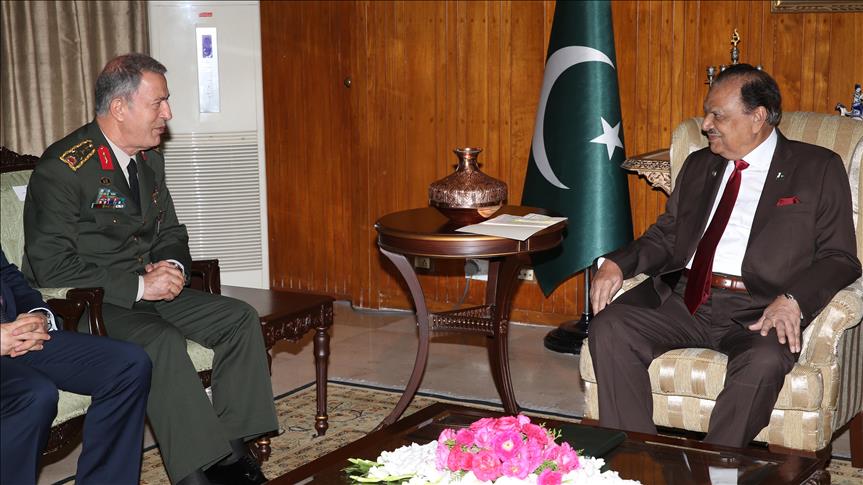 Turkish military chief meets Pakistan’s president