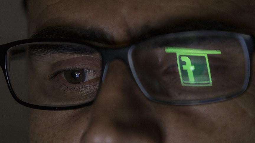 Cambridge Analytica cierra por el escándalo de Facebook