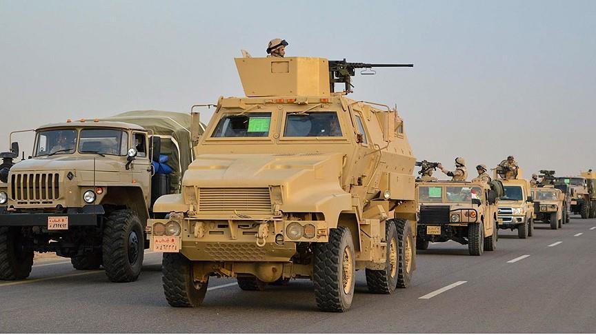 Egypte-Ouganda: Examen de la coopération militaire