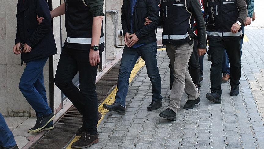 Afyonkarahisar'da FETÖ'nün 'hücre evleri'ne operasyon: 36 gözaltı