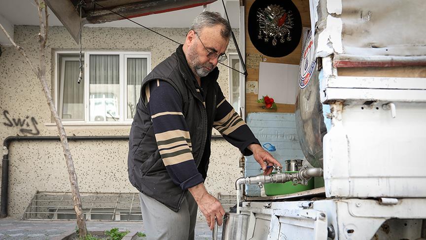 Süte şiir katıyor