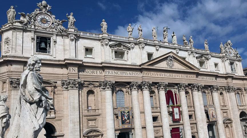 Vatikan'dan Medine'de kilise inşası haberlerine yalanlama