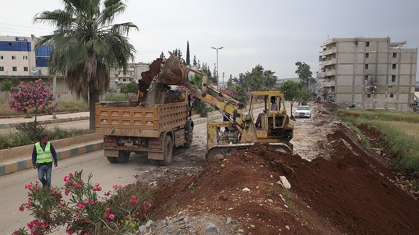 الجيشان التركي و"السوري الحر" يواصلان إزالة الألغام في عفرين