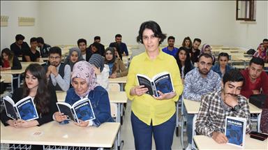 'Muhabir' kaynak kitap oldu