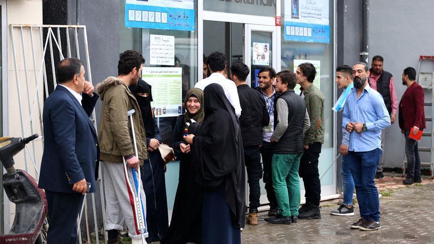 Iraqi expats in 21 countries vote in general election