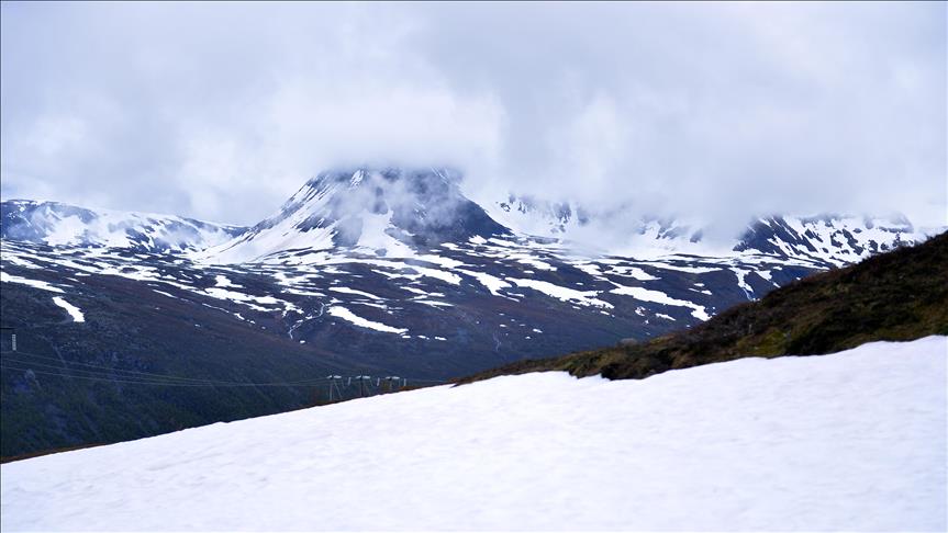 Los vientos cálidos derriten el hielo en la Antártida