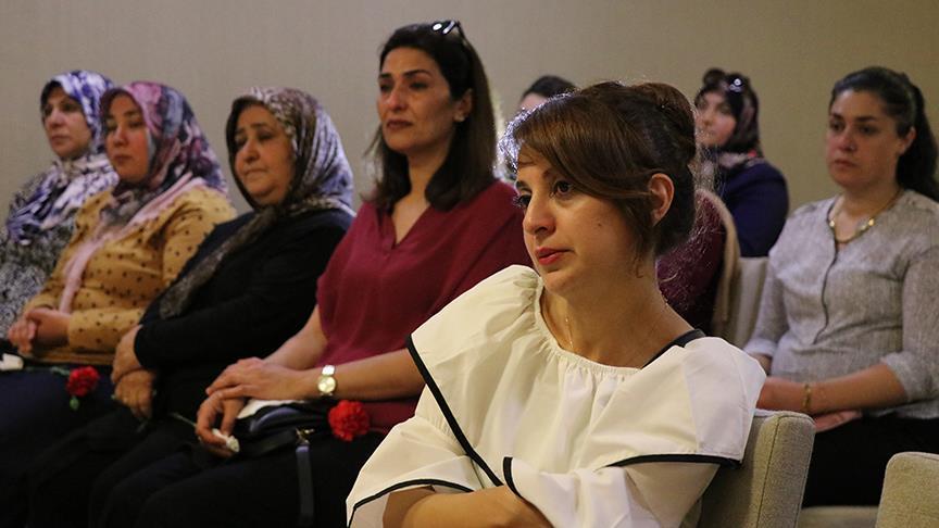 Diyete Mahkum Cocuklarin Fedakar Anneleri