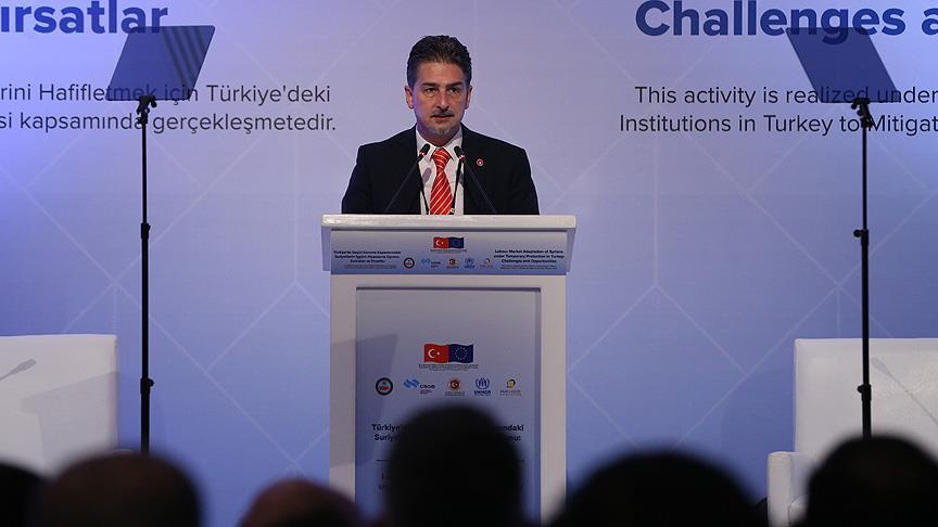 'Türkiye sığınmacıların izzetlerinin korunması için son derece önemli çalışmalar yapıyor'