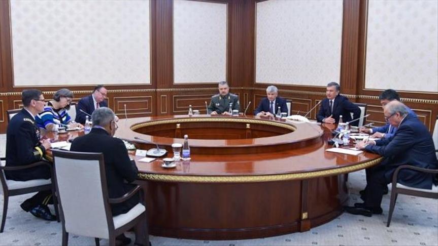 Президент Узбекистана принял главу CENTCOM