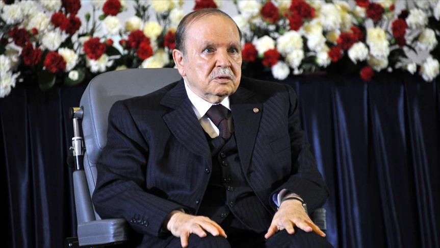 Algérie: Bouteflika condamne un « crime abject » perpétré contre les Palestiniens à Gaza