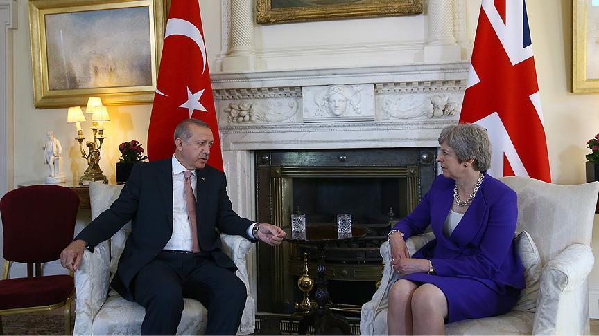 Эрдоган встретился с Терезой Мэй