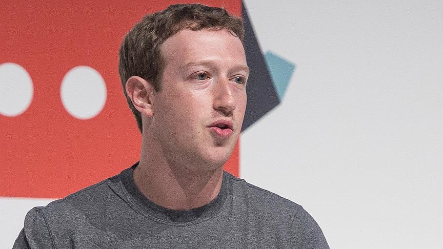 France: Le patron de Facebook sera reçu par Macron mercredi