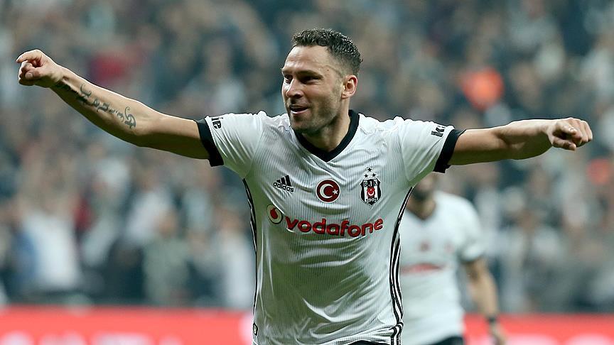 Tosic Beşiktaş'a veda etti
