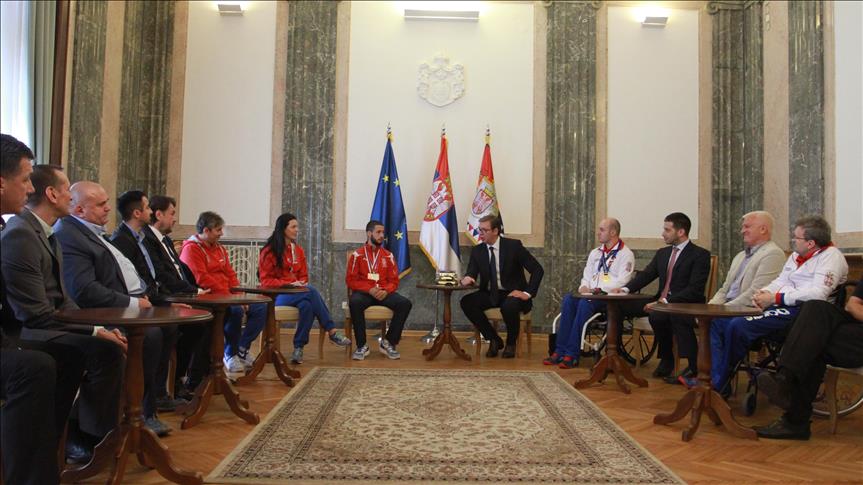 Vučić poručio sportistima: Sa naredne olimpijade donesite 12 medalja