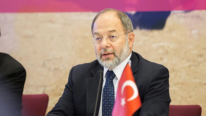 Le vice-PM Akdağ appelle les Turcs à soutenir une campagne d’aide aux Palestiniens