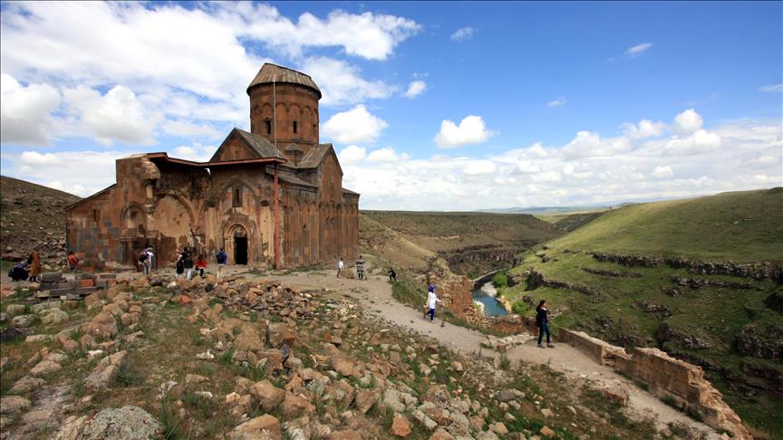 La ciudad medieval de Ani en Turquía, una joya que recibe cada día más turistas