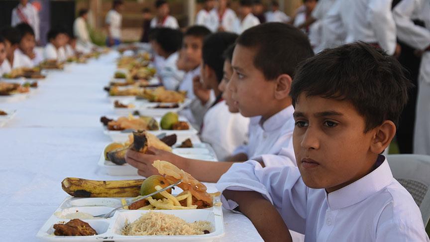 TİKA'dan Pakistan'da yetimlere iftar