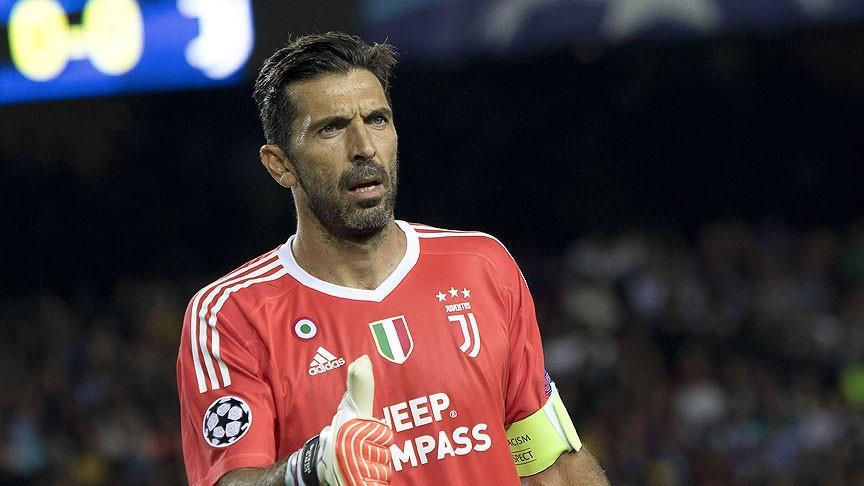 Buffon, Torres, Iniesta: trois légendes font leurs adieux à leur public