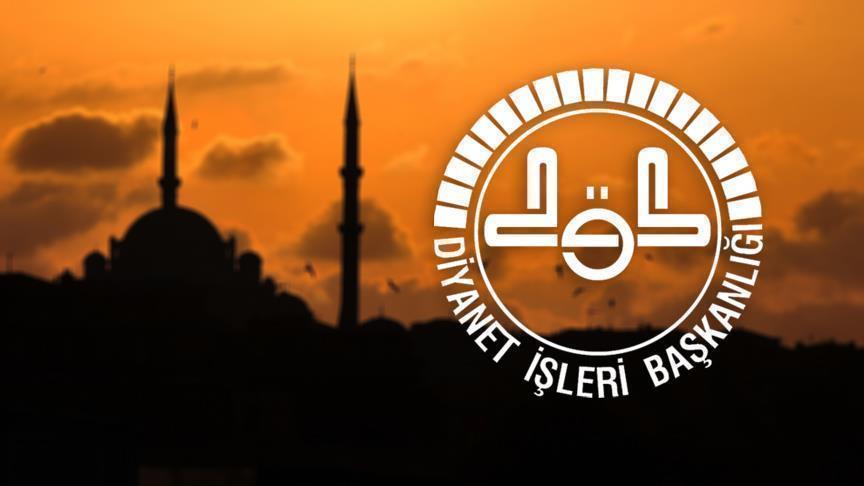وقف الديانة التركي ينظم مأدبة إفطار لـ500 صائم في حضرموت اليمنية
