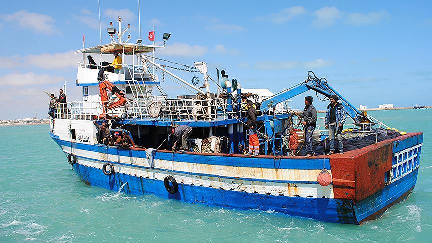  Atlas Okyanusu'nda mahsur kalan göçmenler kurtarıldı