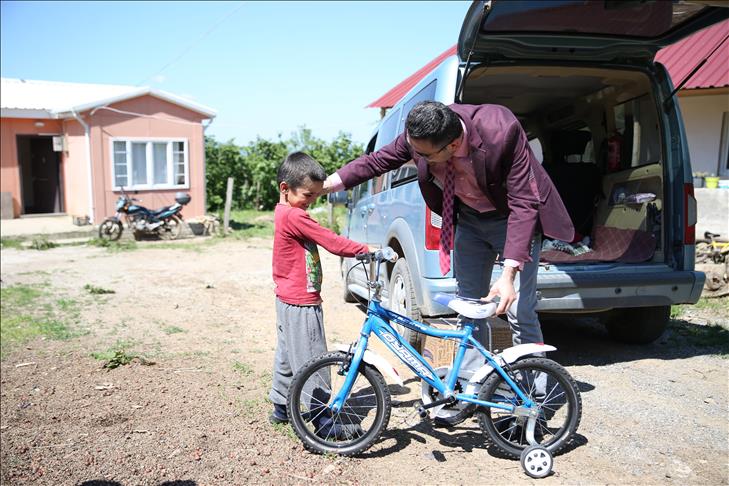 Turquie: Des enseignants réalisent le souhait de leur élève atteint d’un handicap mental