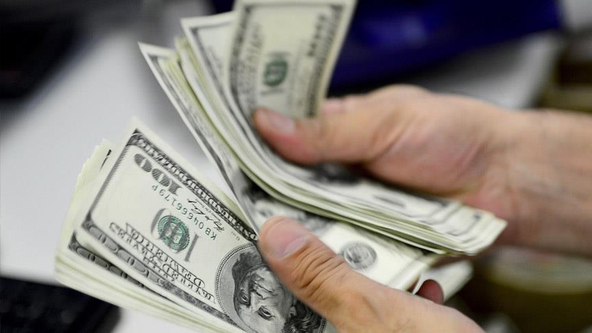 تركيا.. الدولار يهبط بشكل سريع أمام الليرة بعد قرار البنك المركزي