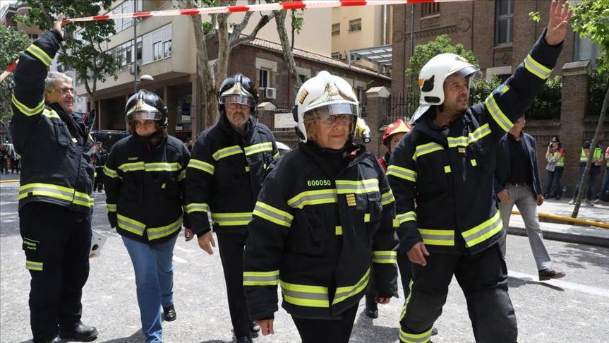 Continúa búsqueda de dos obreros en edificio que se derrumbó en Madrid