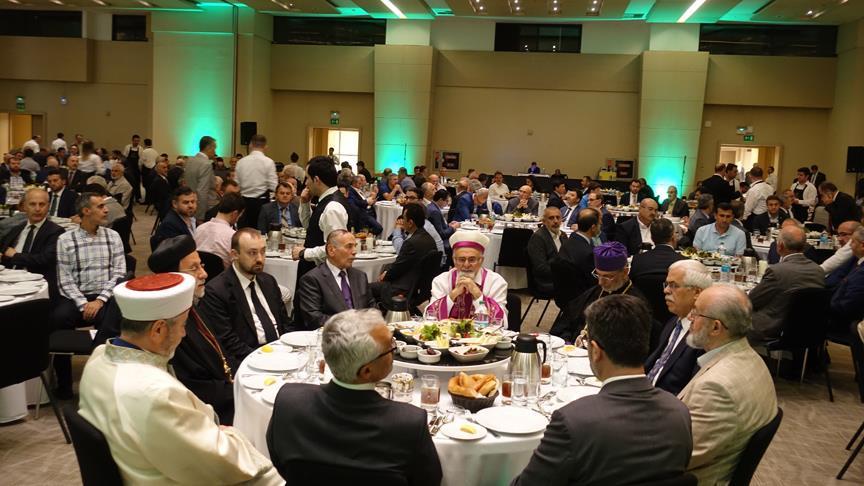 İstanbul Müftülüğü'nden semavi dinlerin temsilcilerine iftar