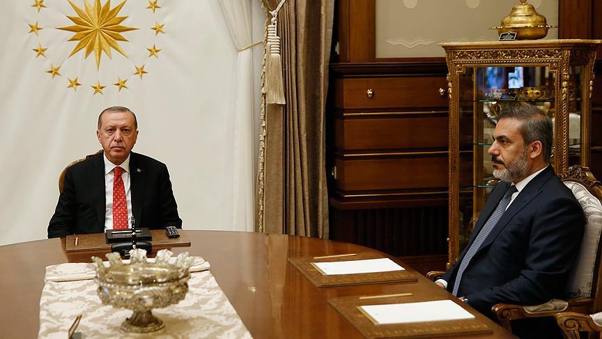 Turquie : Erdogan s'entretien avec le chef du MIT 