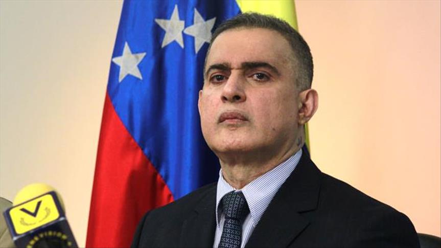 En Venezuela conceden libertad a 11 directivos del banco Banesco