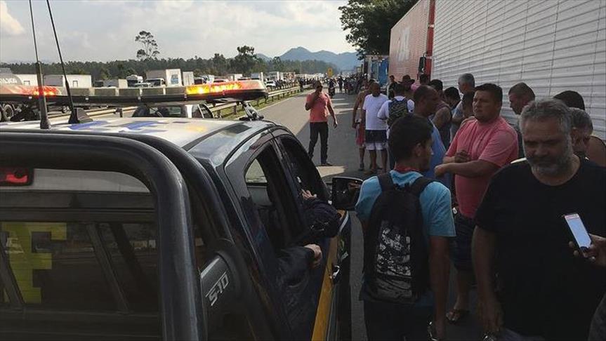 Continúan las manifestaciones de camioneros en Brasil