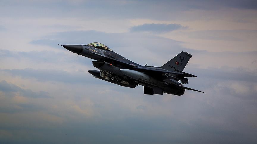 Jet tempur Irak serang posisi Daesh di Suriah