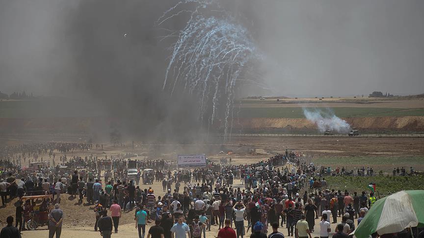 Despite risk, Gazans maintain rallies near Israel fence