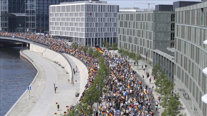Antiimigrantski i antiislamski marš u Berlinu