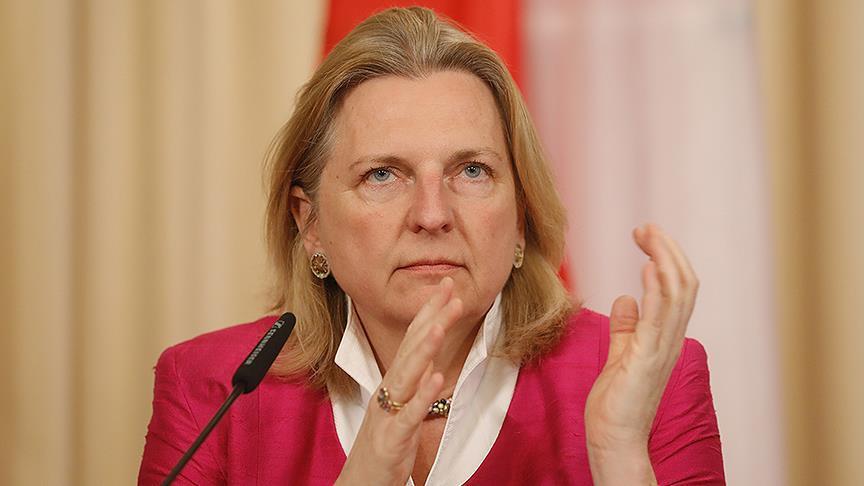 Avusturya Dışişleri Bakanı Kneissl: Dünya siyaseti aile holdingini yönettiğiniz gibi yönetilmez